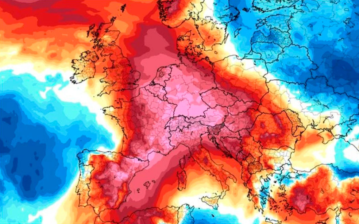 Temperature above. 2090 Год земля. Heat Wave Air. Heat Wave Color. Heat Wave 2010 Russia.